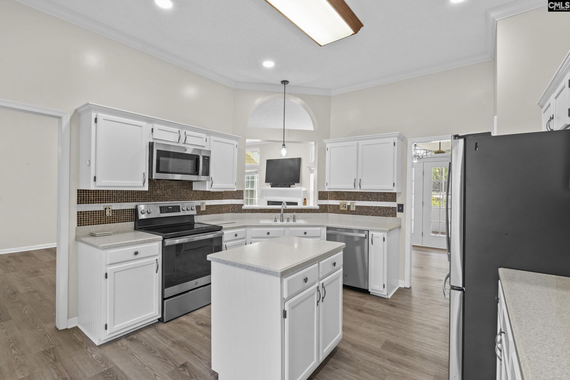 106 Sweetwater Drive  Photo 8