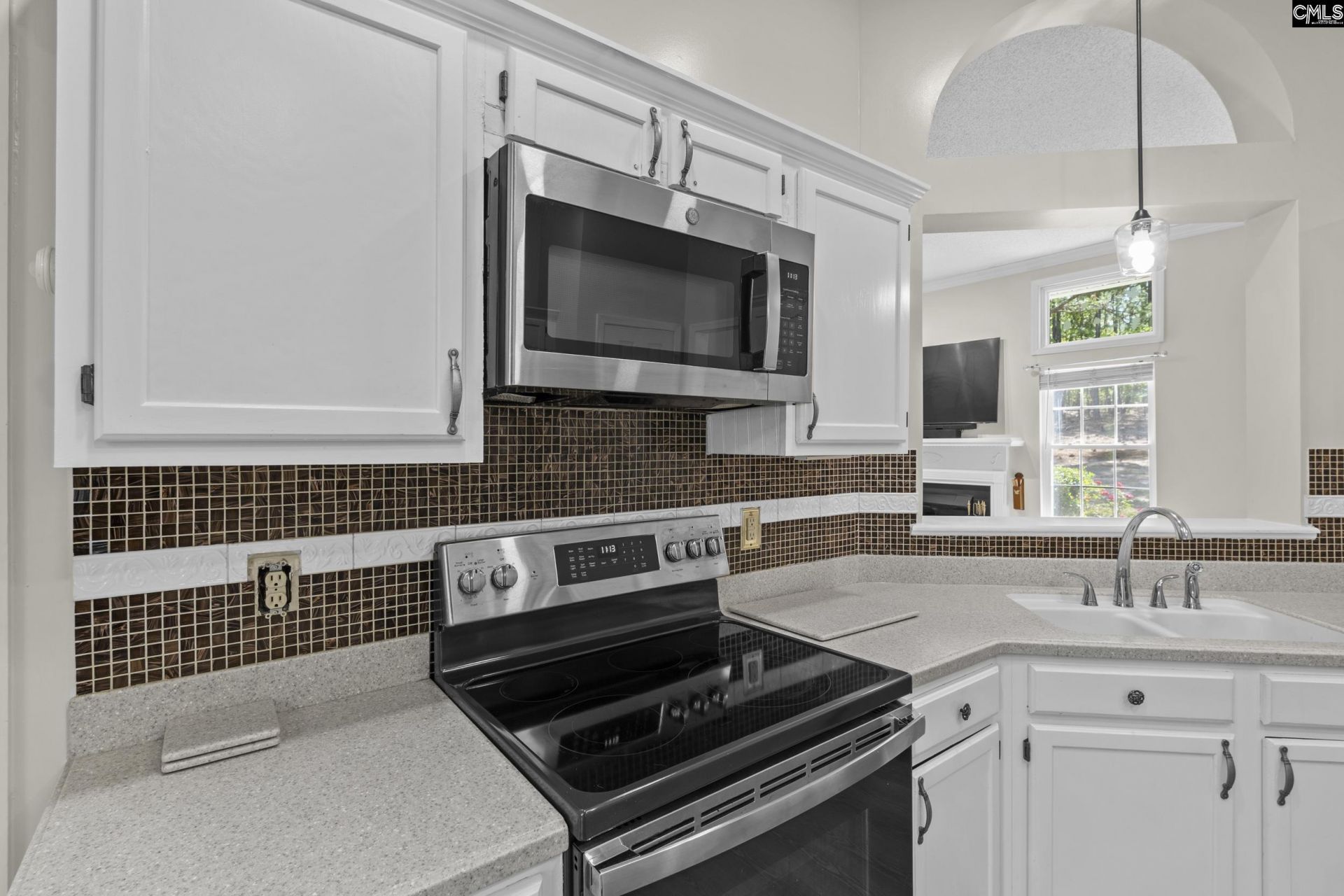 106 Sweetwater Drive  Photo 9