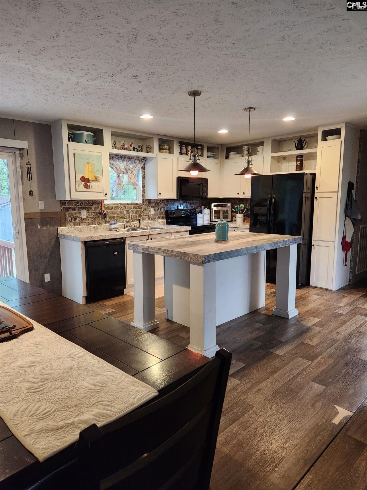 1609 Congress Road  Photo 10