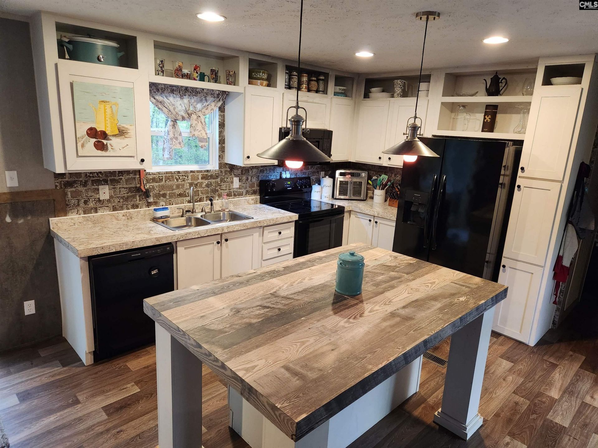 1609 Congress Road  Photo 12