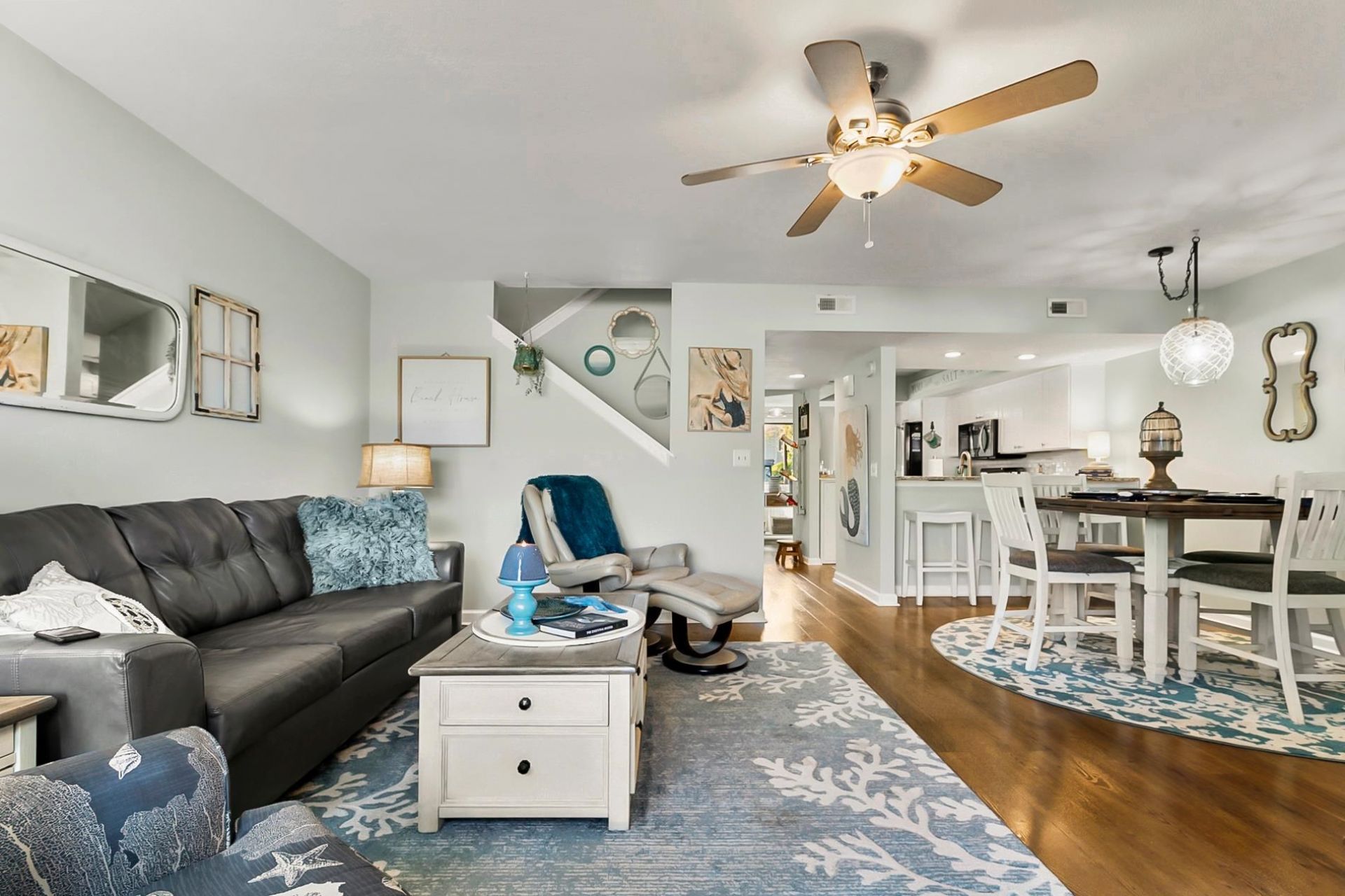 1 Shadow Moss Pl.  Photo 11