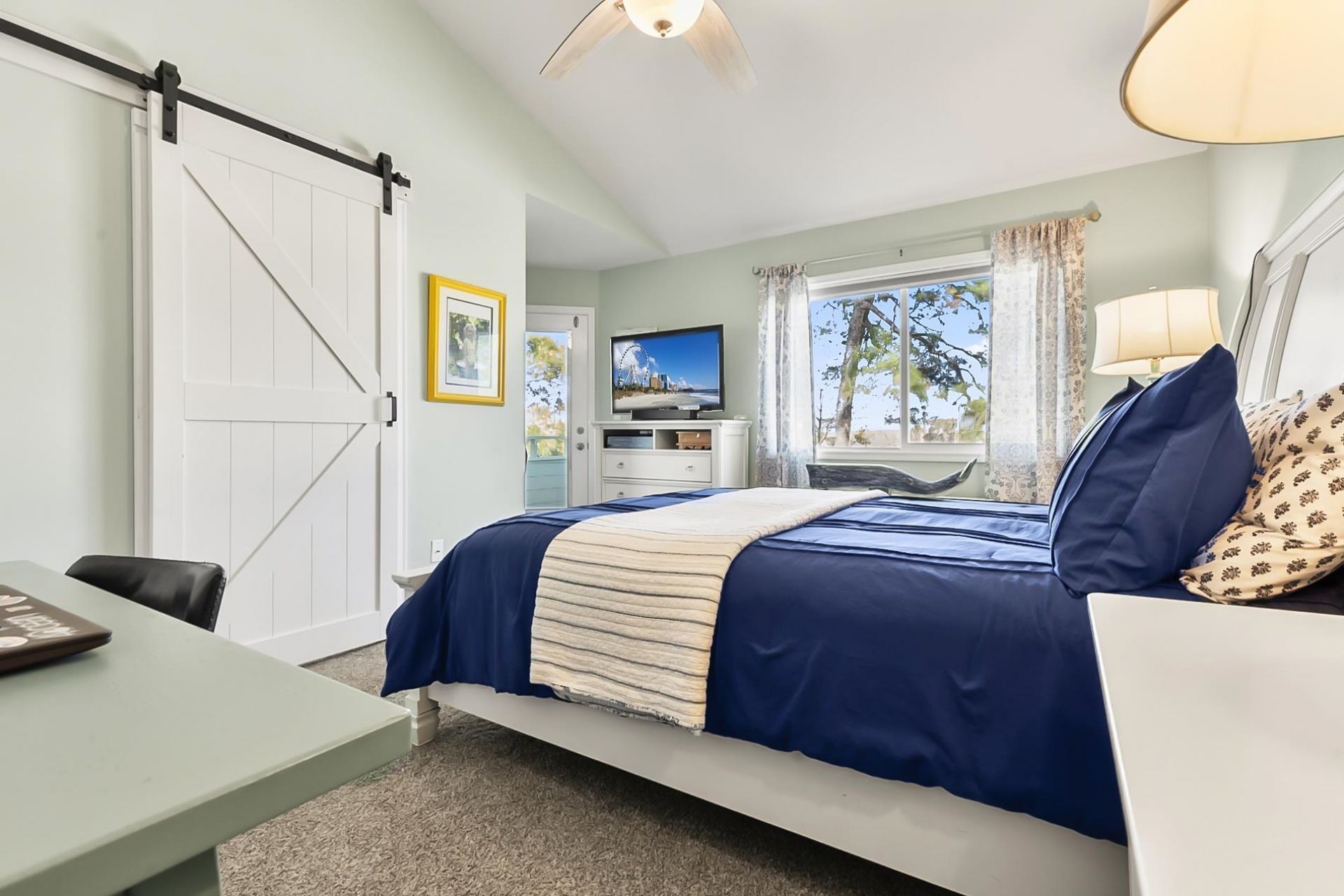 1 Shadow Moss Pl.  Photo 31