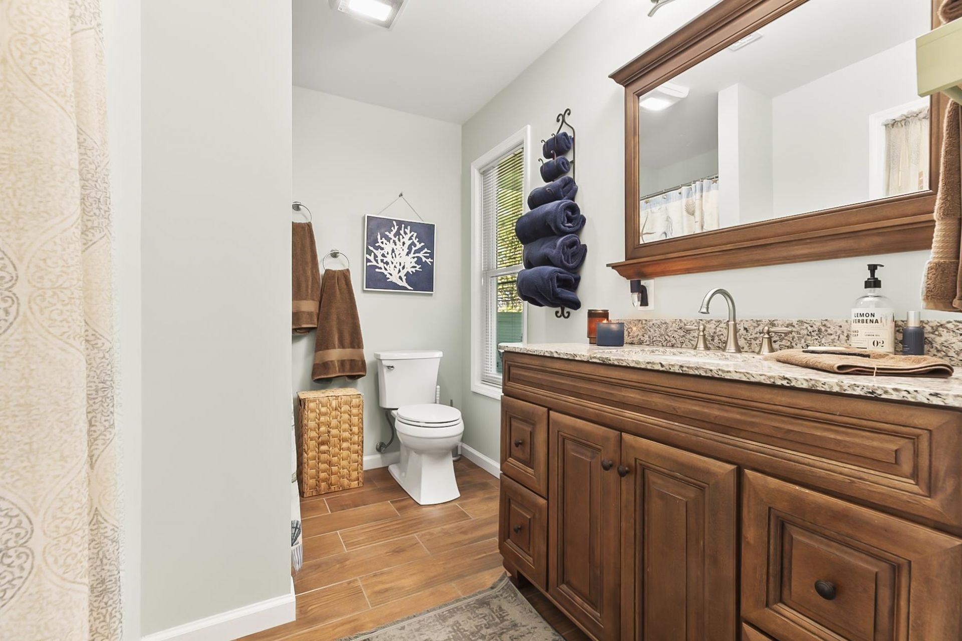 1 Shadow Moss Pl.  Photo 33