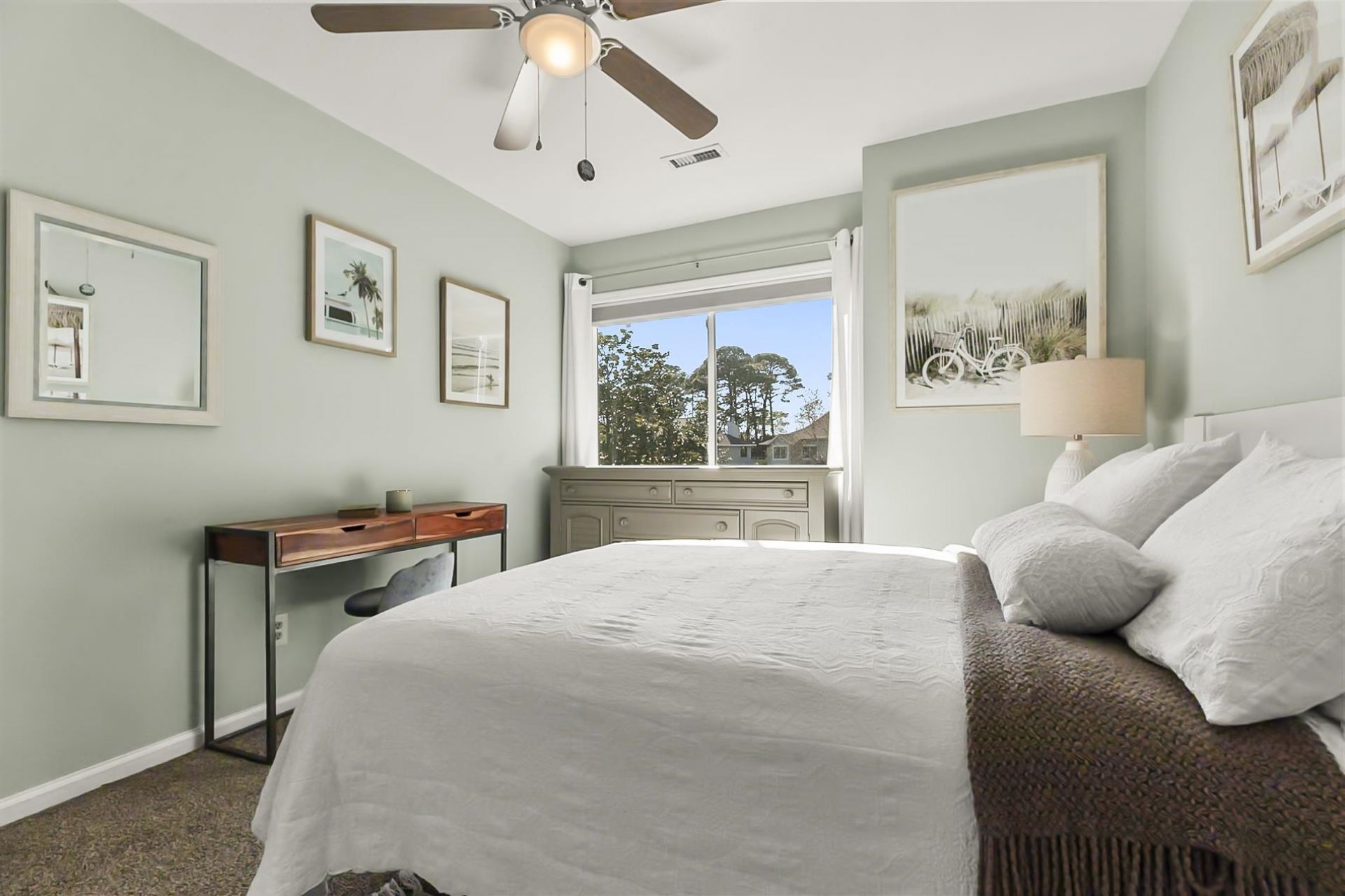 1 Shadow Moss Pl.  Photo 36