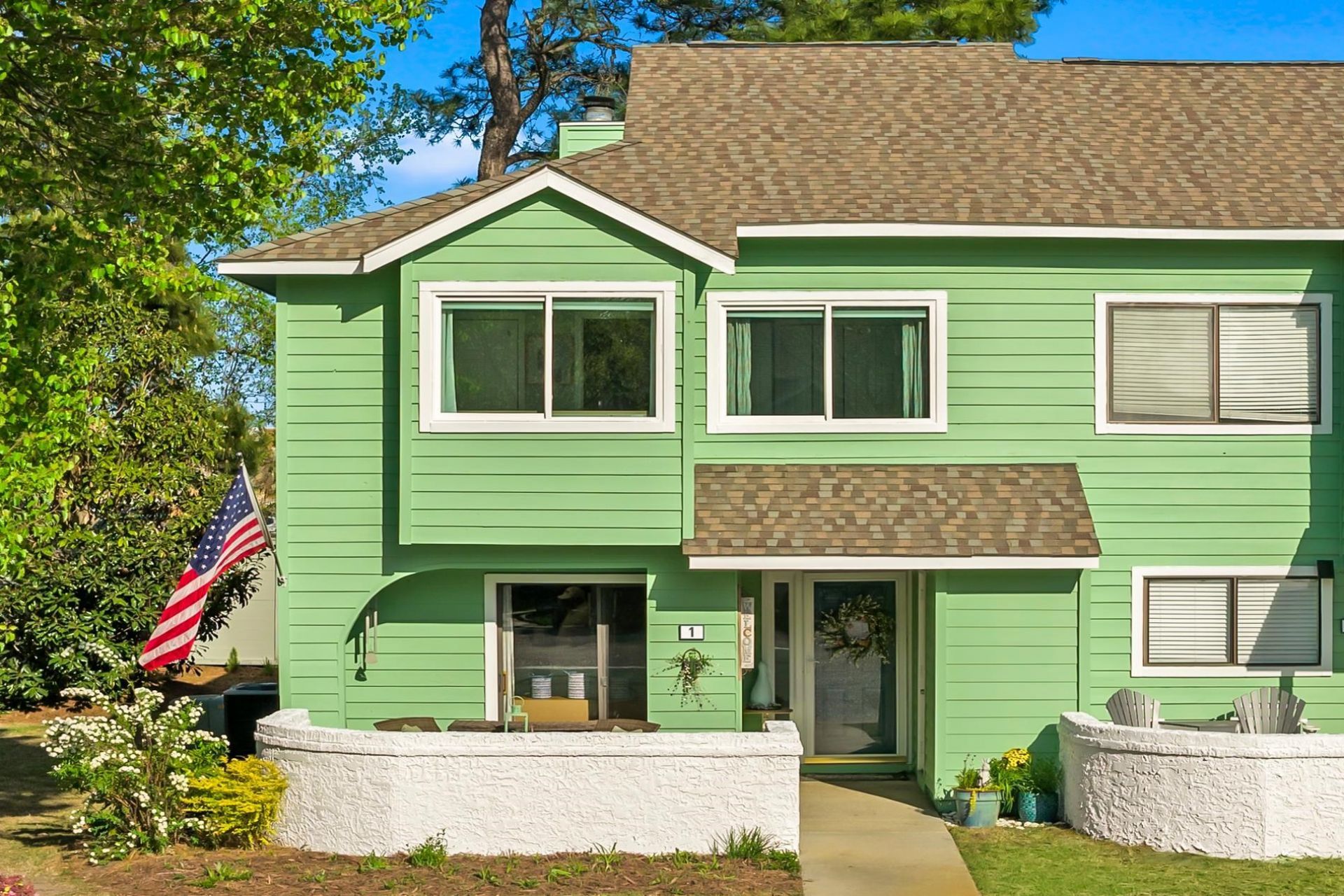 1 Shadow Moss Pl.  Photo 49