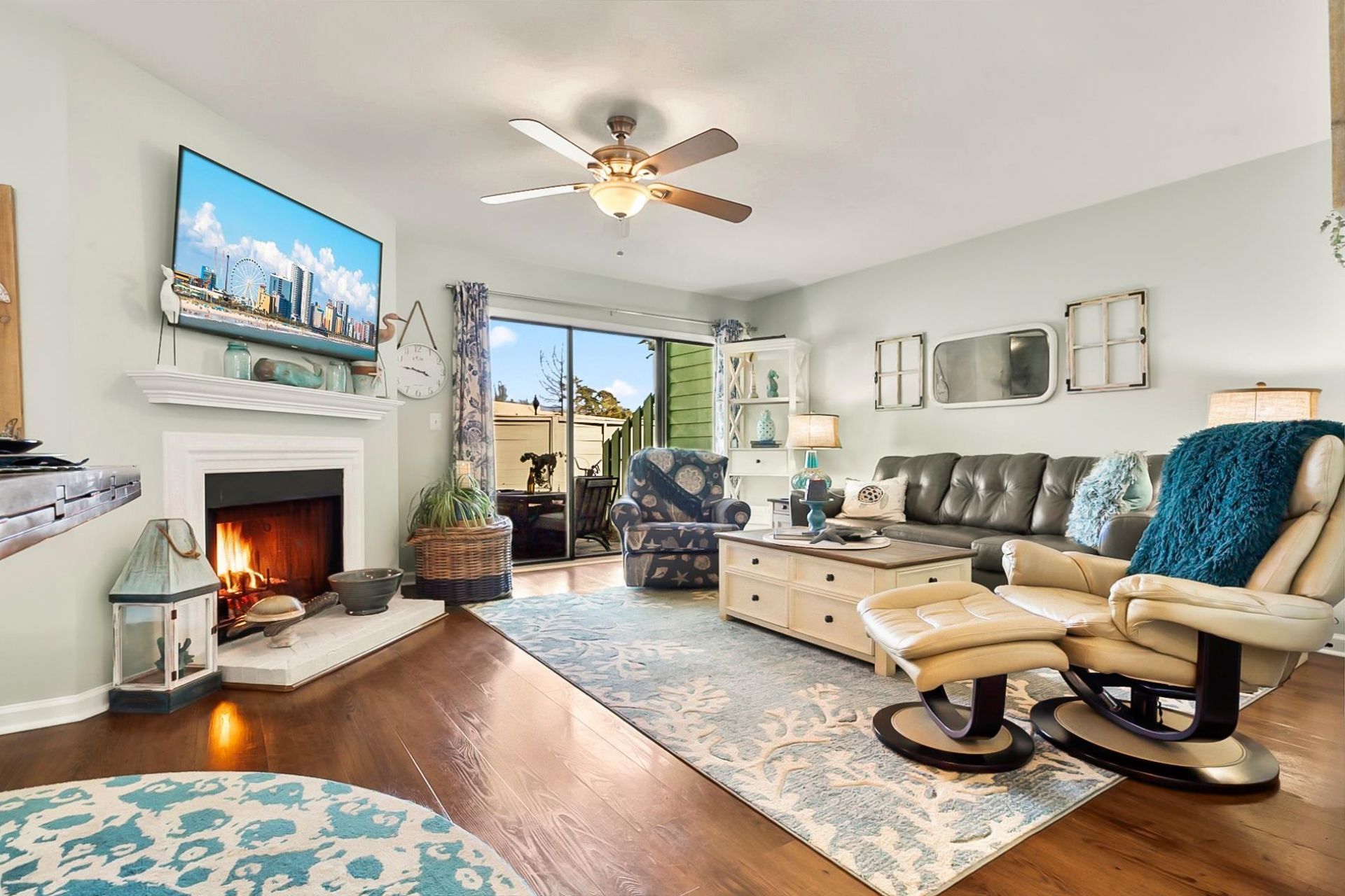 1 Shadow Moss Pl.  Photo 8