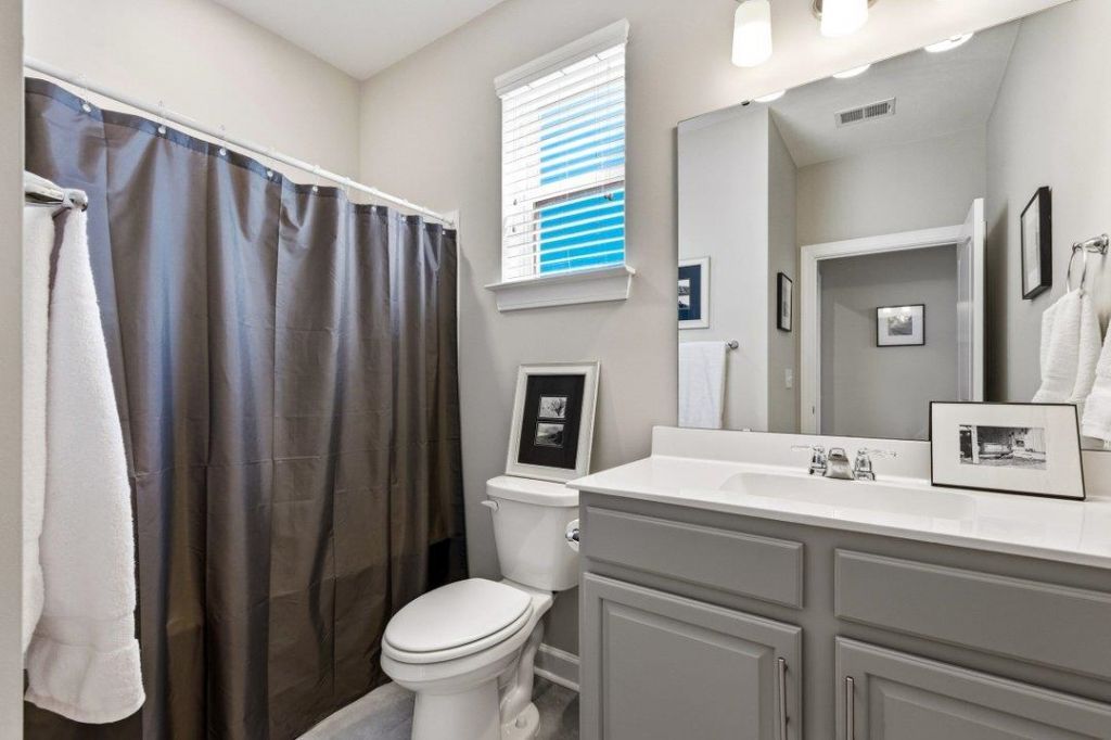 2077 Singing Palm Loop Photo 22