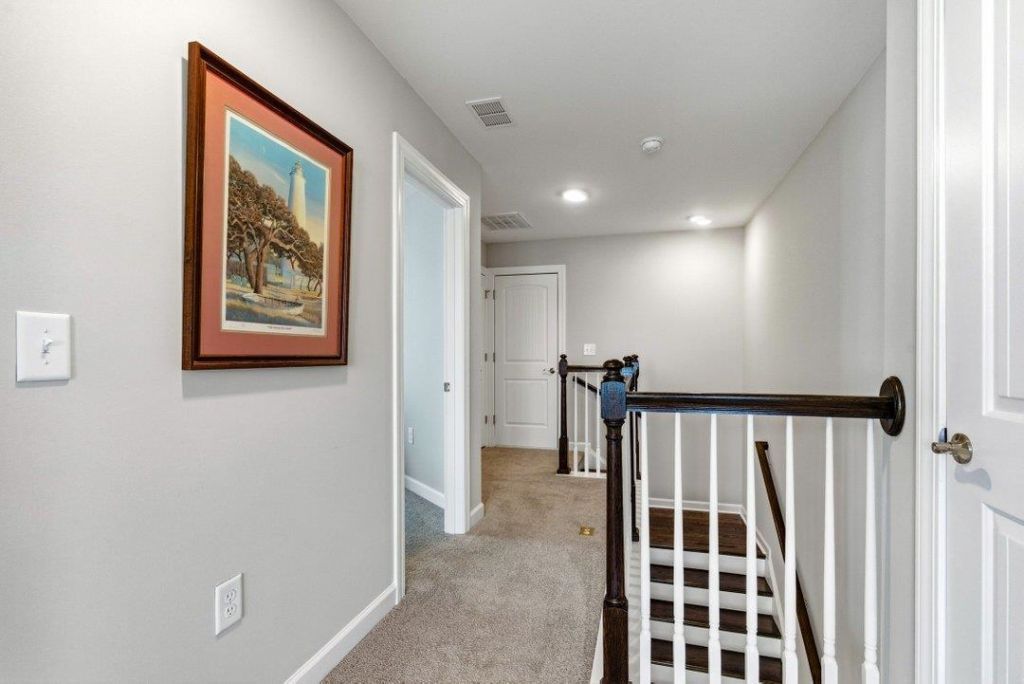 2077 Singing Palm Loop Photo 24