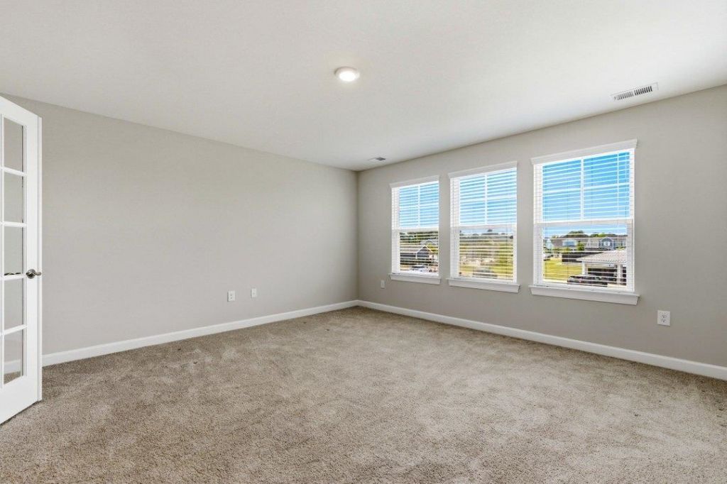 2077 Singing Palm Loop Photo 26