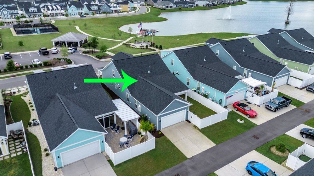 2077 Singing Palm Loop Photo 36