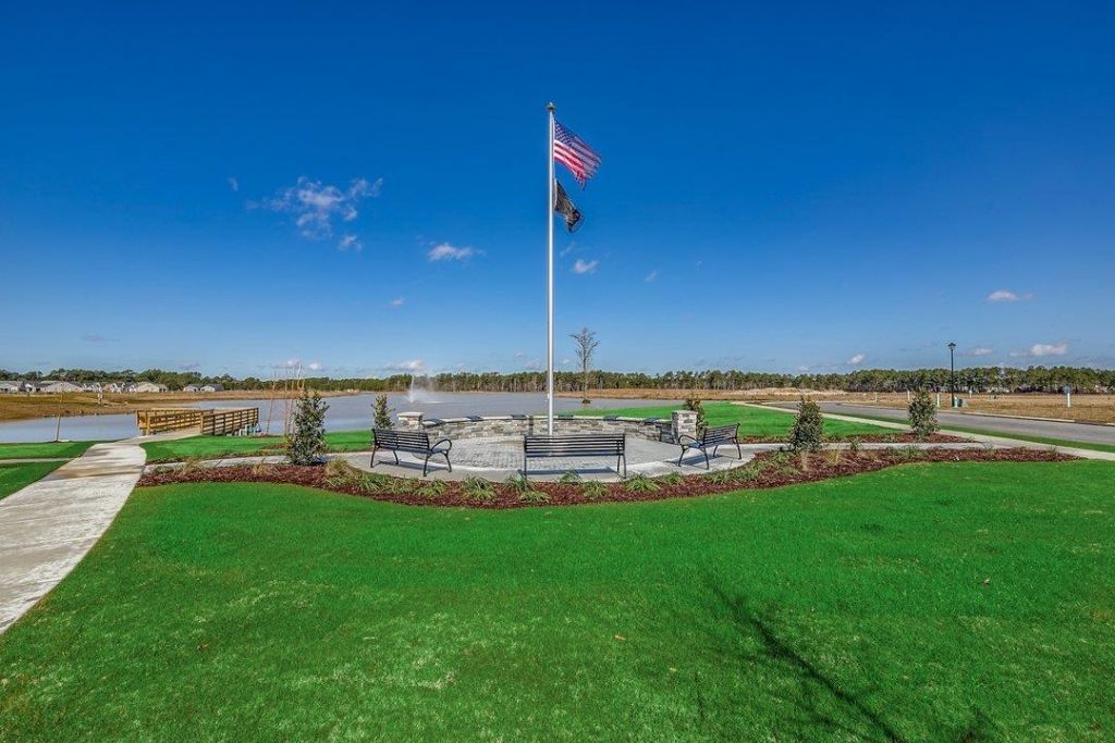 2077 Singing Palm Loop Photo 45