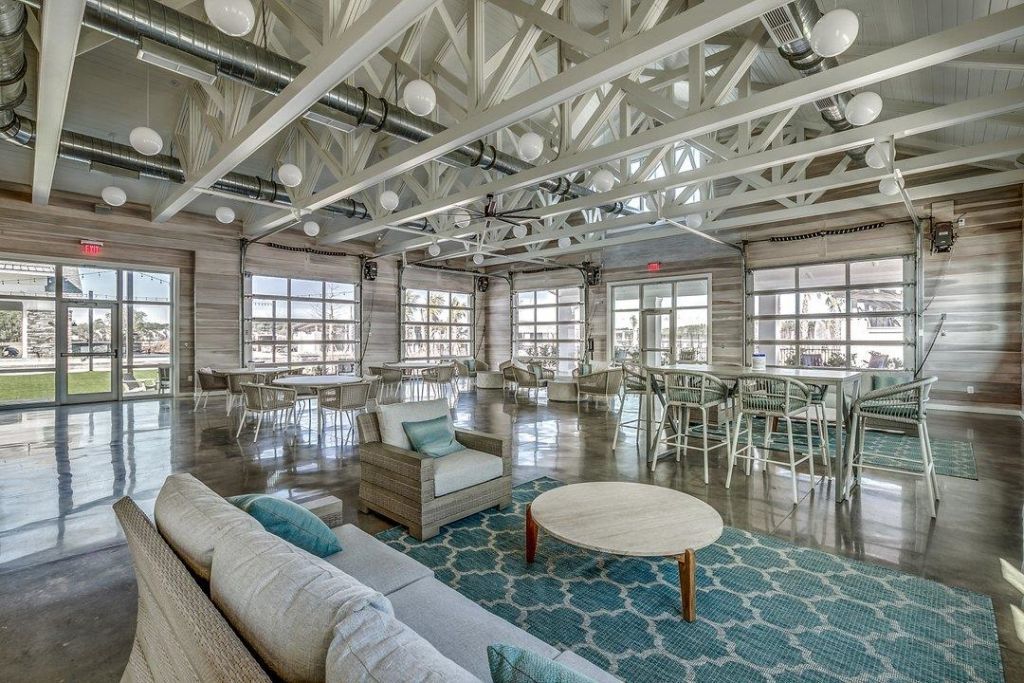 2077 Singing Palm Loop Photo 48