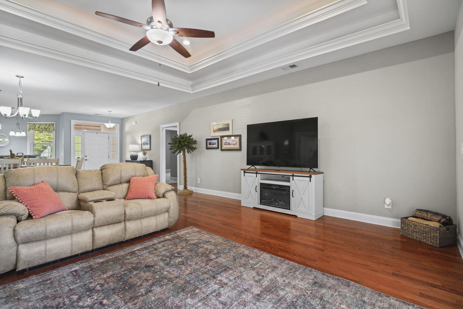 4867 Peachtree Rd Photo 28