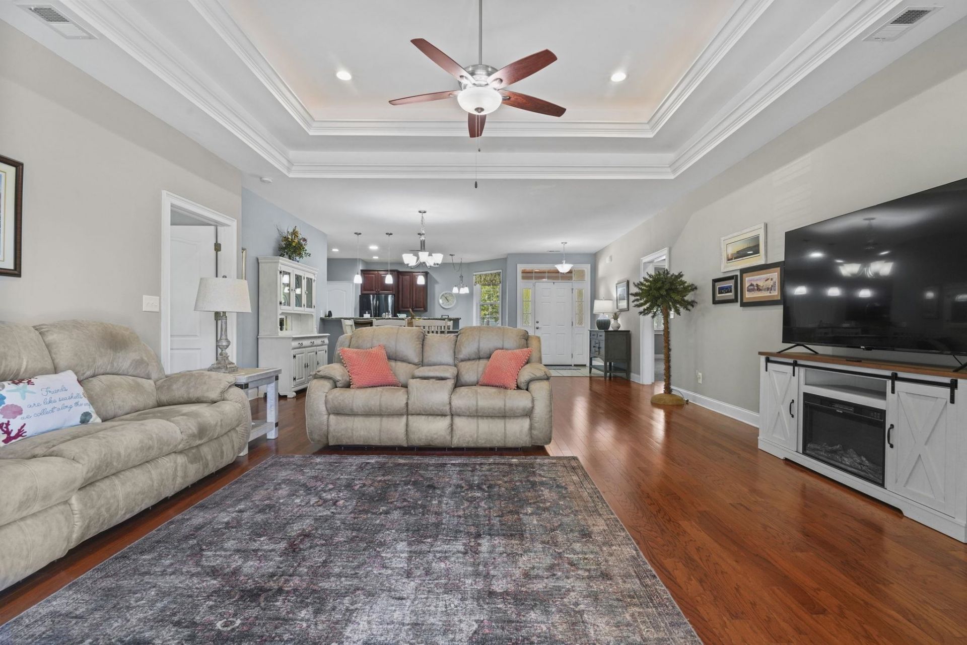 4867 Peachtree Rd Photo 29