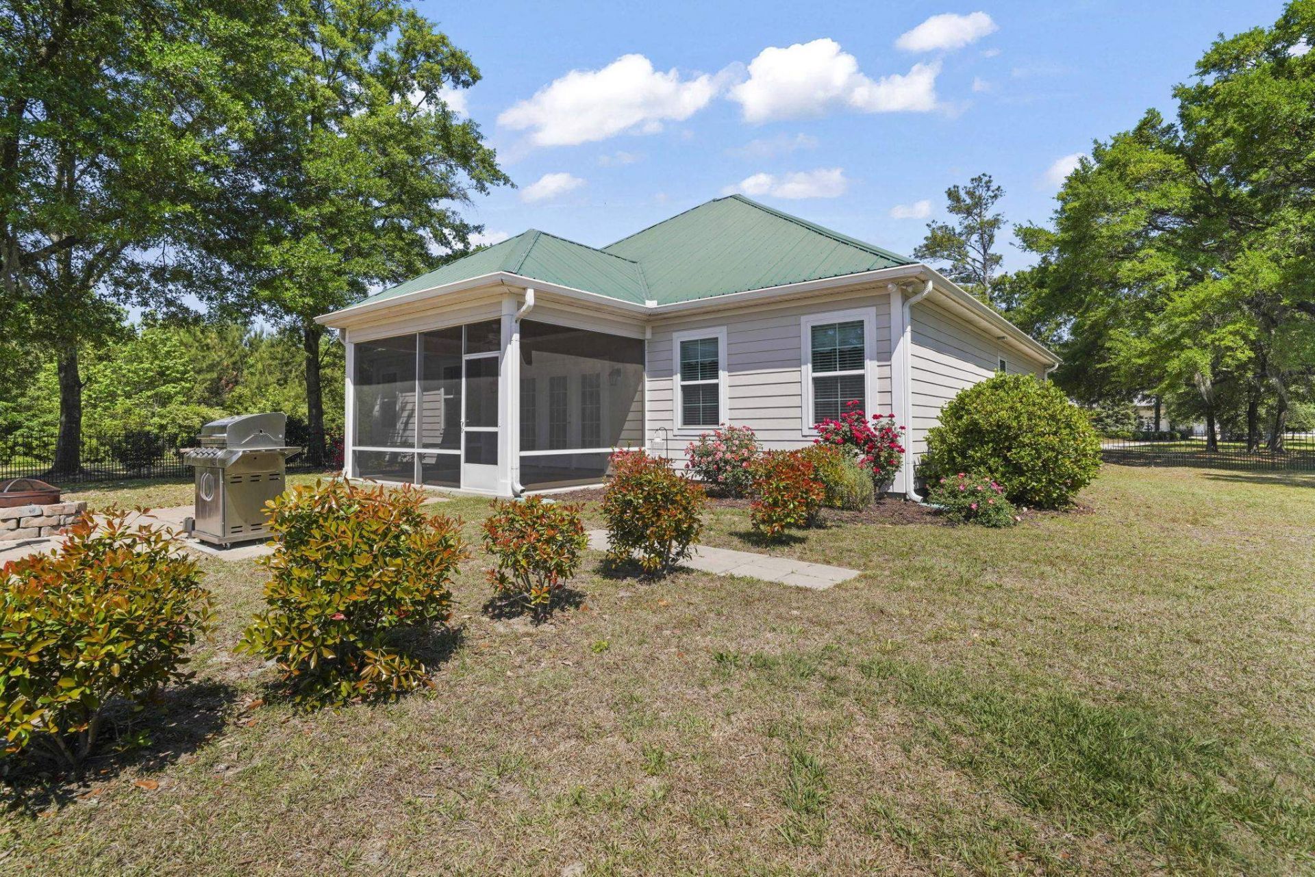 4867 Peachtree Rd Photo 49