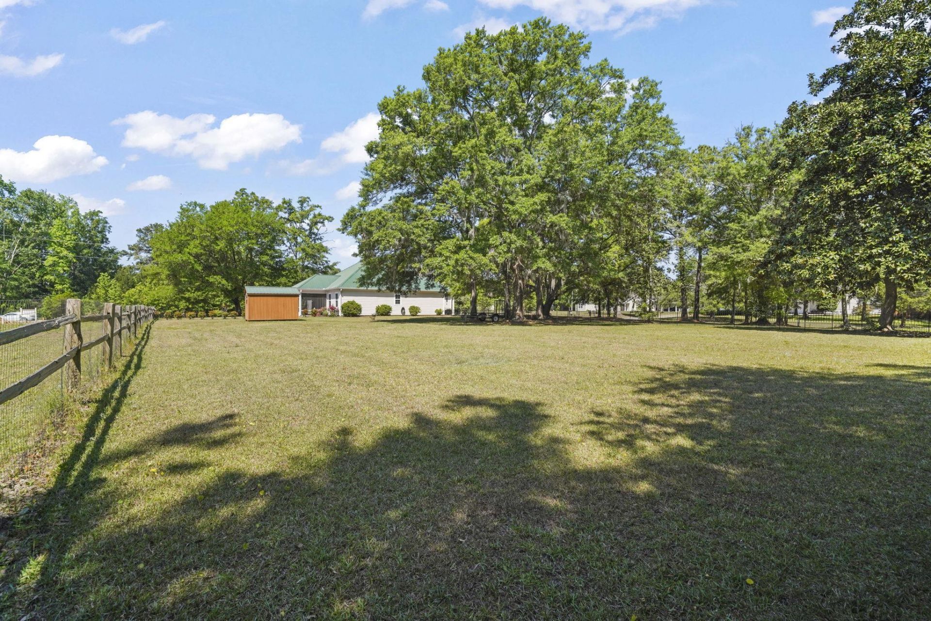 4867 Peachtree Rd Photo 51