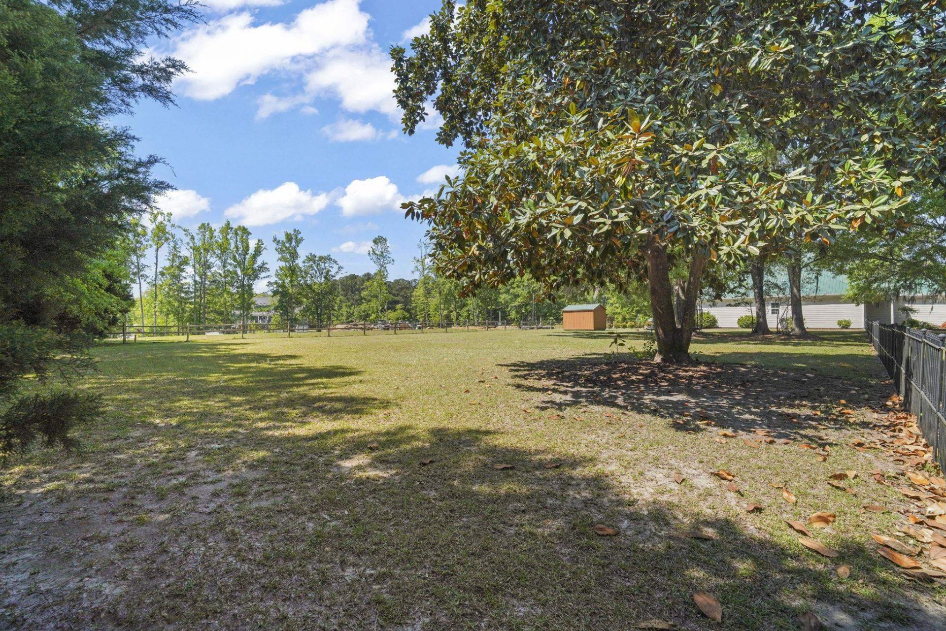 4867 Peachtree Rd Photo 53