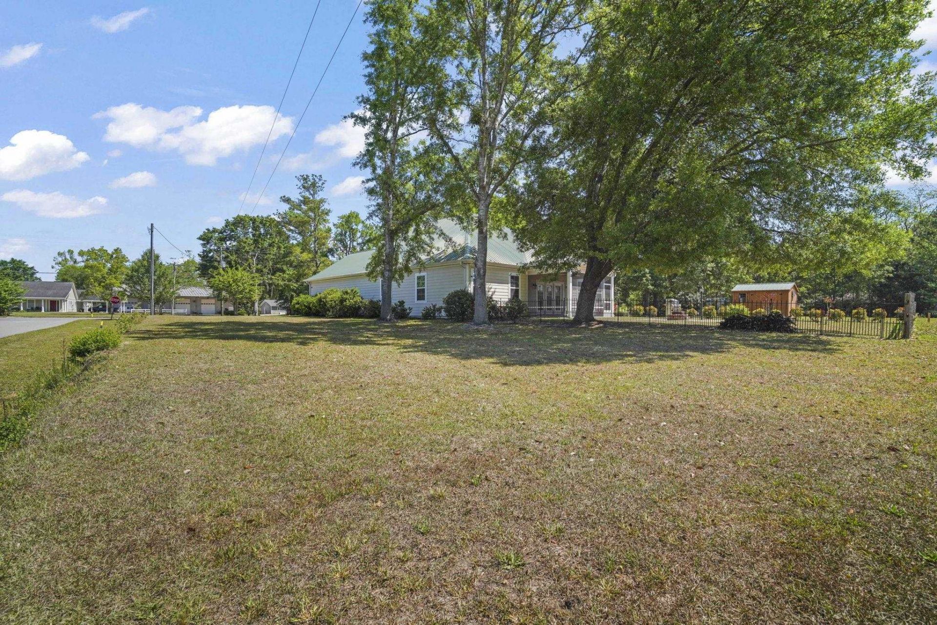 4867 Peachtree Rd Photo 56