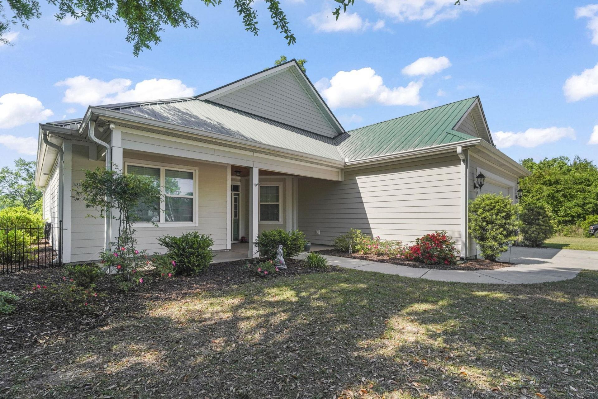 4867 Peachtree Rd Photo 6