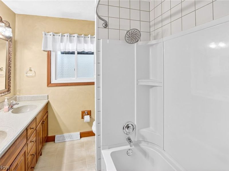 889 Pennys Drive, Brunswick, OH 44212 Photo 20