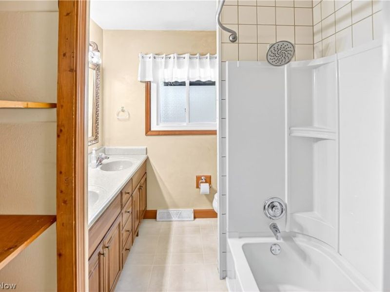 889 Pennys Drive, Brunswick, OH 44212 Photo 21