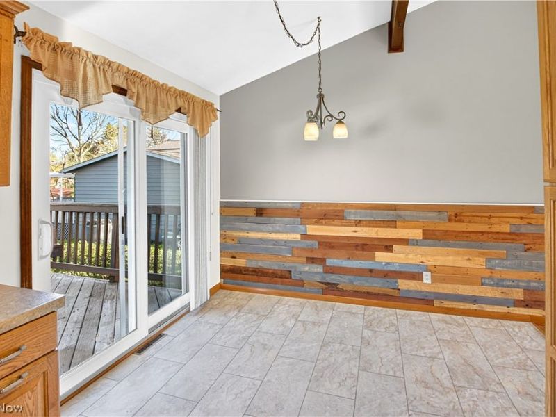 889 Pennys Drive, Brunswick, OH 44212 Photo 9