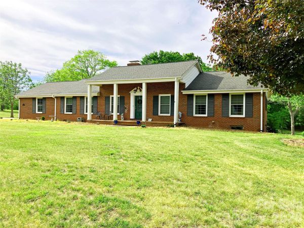 151 Lincoln Road , Forest City, NC 28043