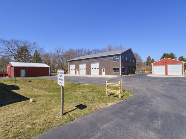 480 E Parkdale Avenue, Manistee, MI 49660