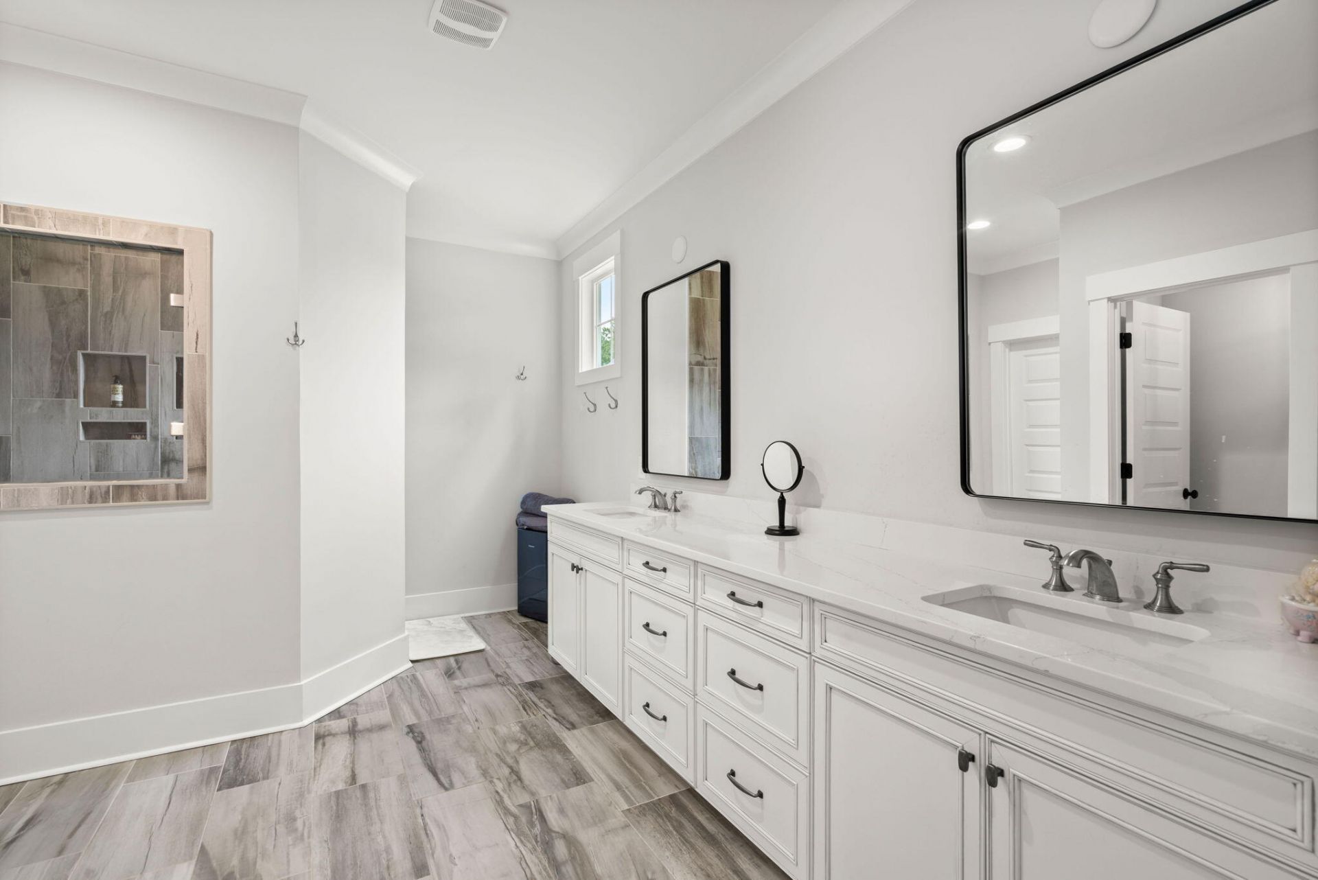 408 Henry Joseph Way Photo 36