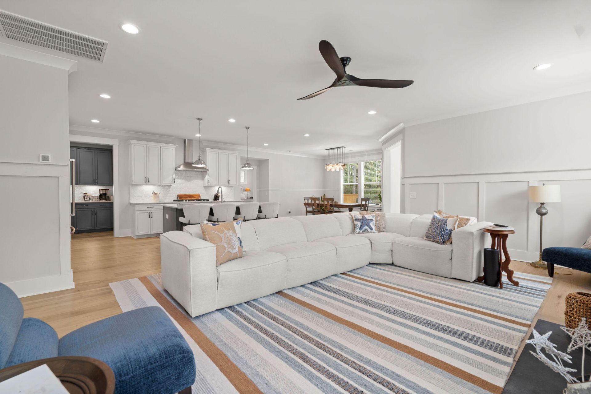 408 Henry Joseph Way Photo 9