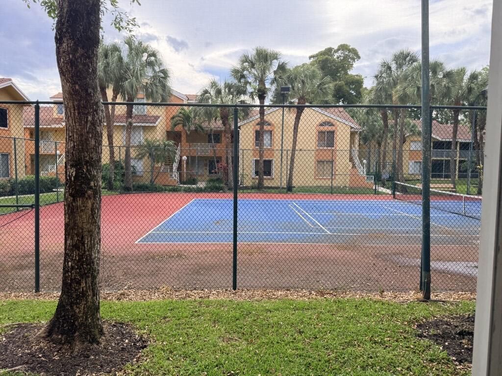 998 Coral Club Drive, Unit 998, Coral Springs, FL 33071 Photo