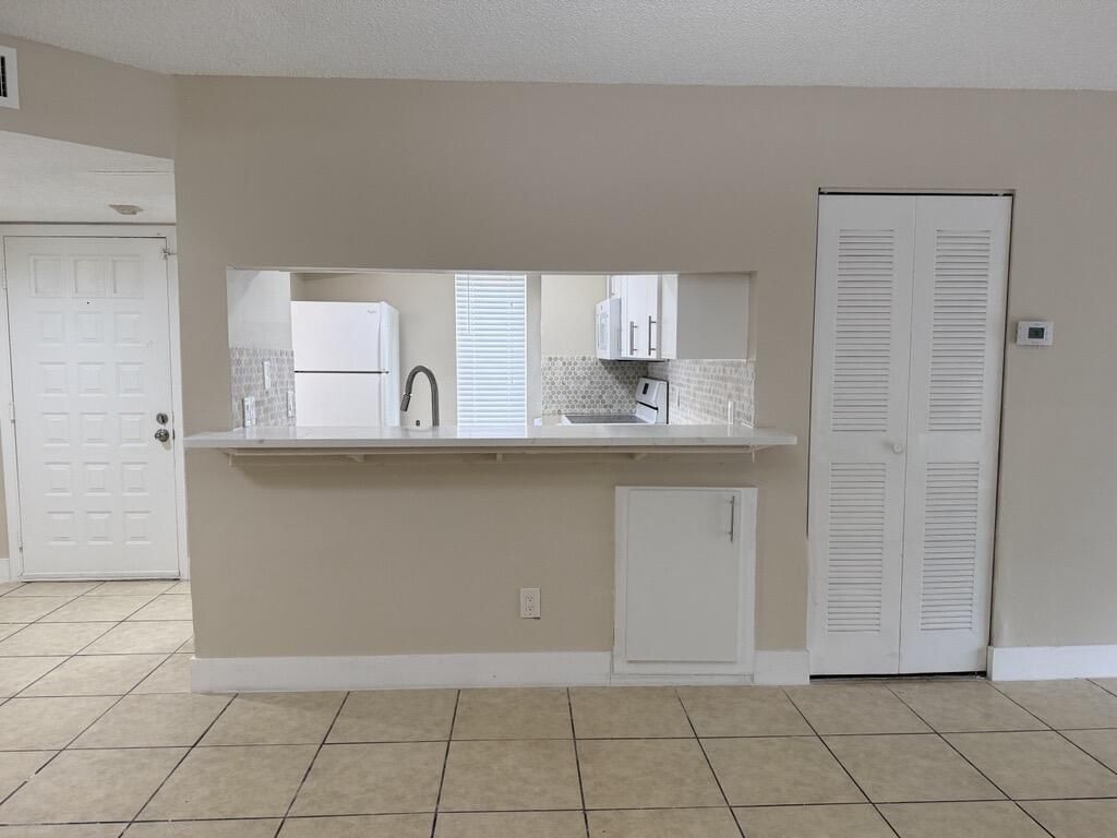 998 Coral Club Drive, Unit 998, Coral Springs, FL 33071 Photo