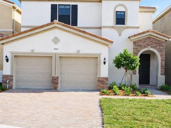 19105 NE 8th Court, Miami, FL 33179