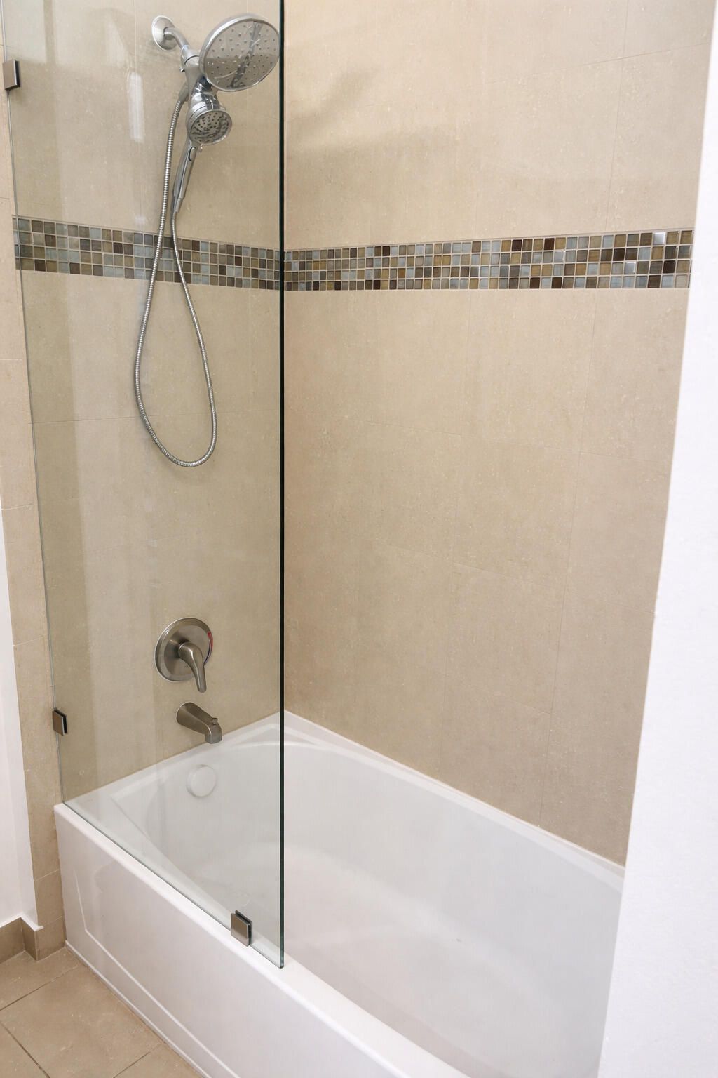19105 NE 8th Court, Miami, FL 33179 Photo