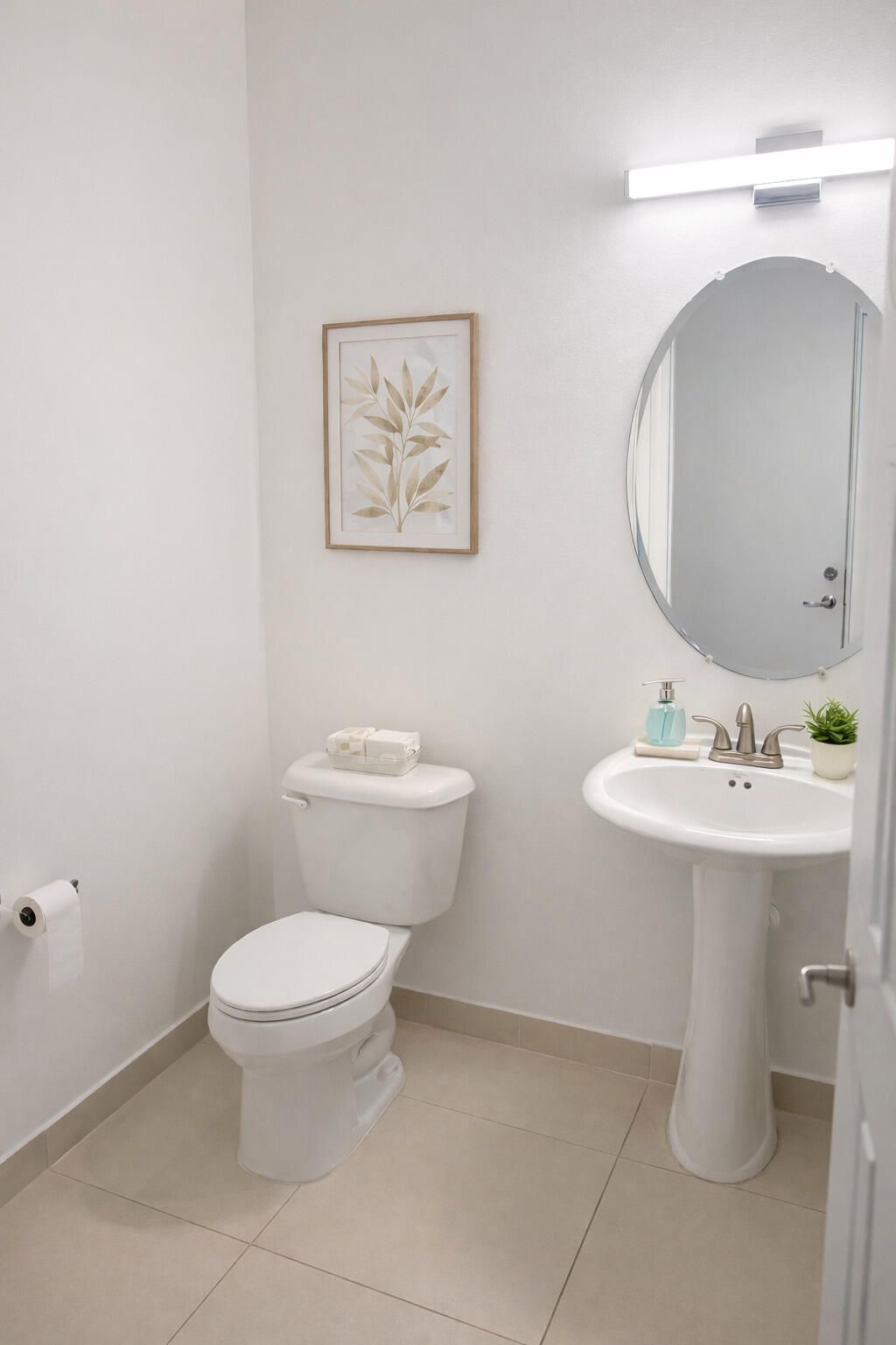 19105 NE 8th Court, Miami, FL 33179 Photo