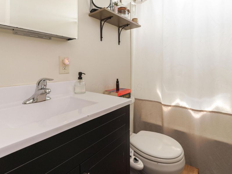 245 - 247 Crestview Road, Columbus, OH 43202 Photo 12