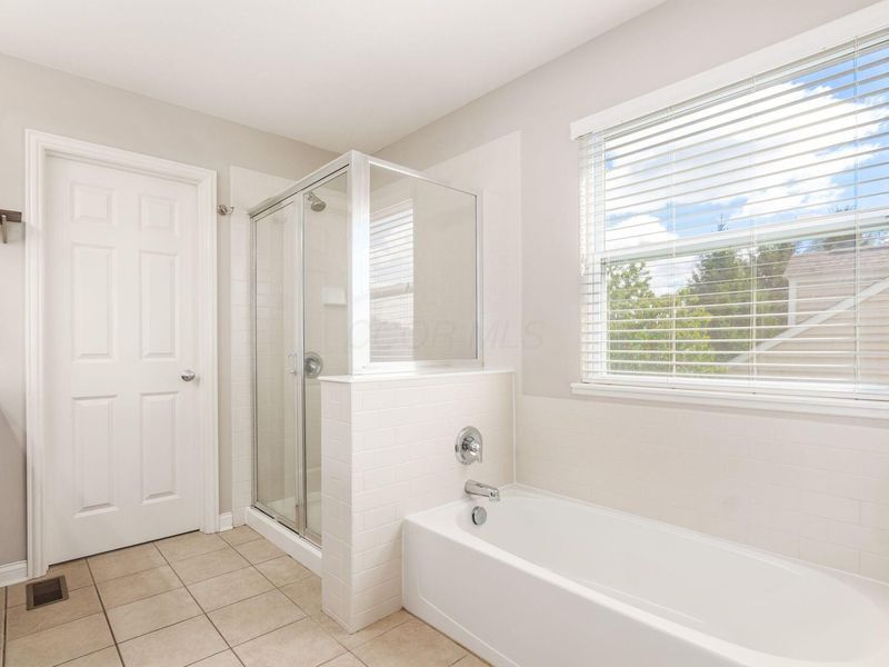 1363 Pinnacle Club Drive, Grove City, OH 43123 Photo 31