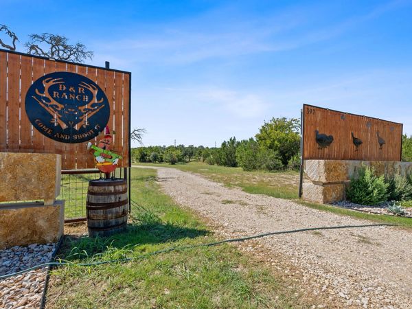 397 Private Road 3072, Lampasas, TX 76550