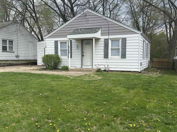 5106 N GLEN ELM Drive, Peoria, IL 61616