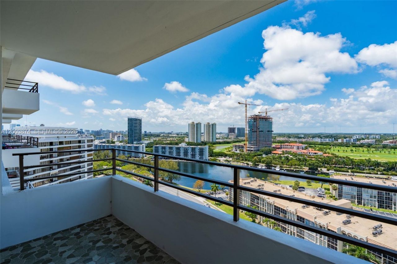 600 Three Islands Blvd, Unit 1707, Hallandale Beach, FL 33009 Photo