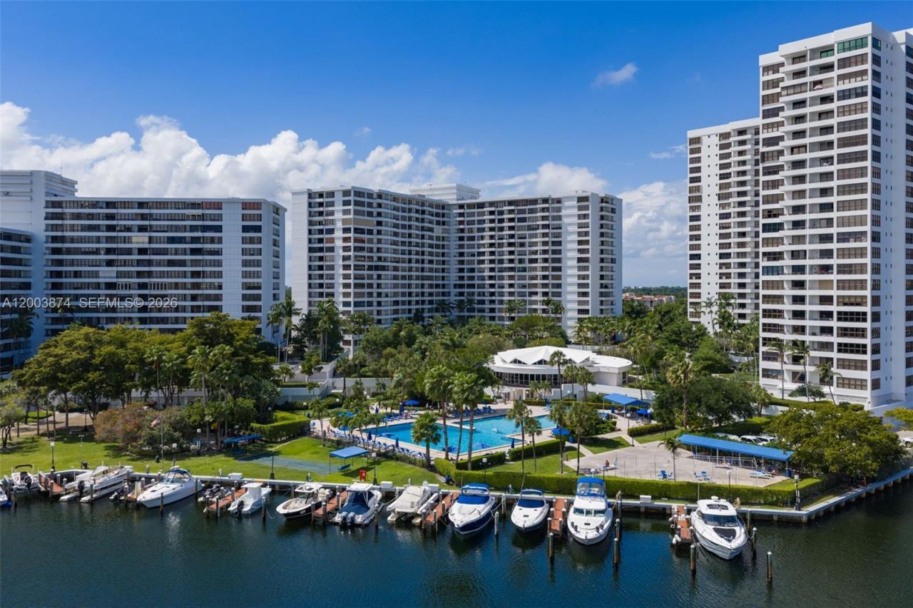 600 Three Islands Blvd, Unit 1707, Hallandale Beach, FL 33009 Photo