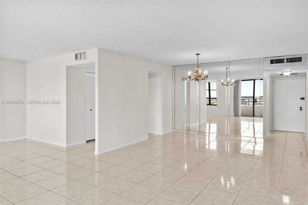 600 Three Islands Blvd, Unit 1707, Hallandale Beach, FL 33009 Photo
