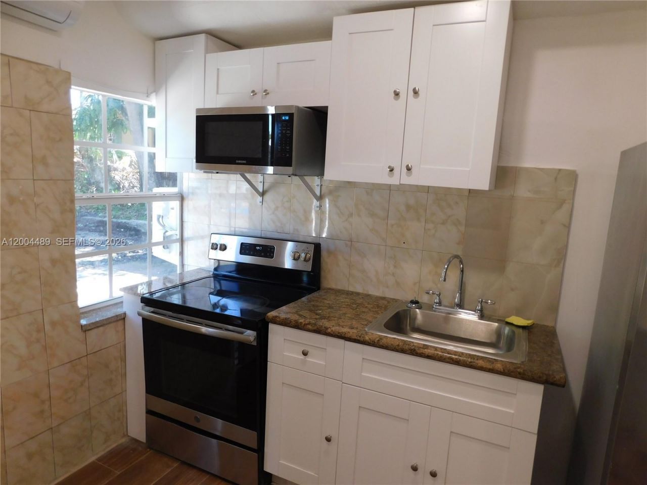 10945 NW 19th Ave, Unit B, Miami, FL 33167 Photo