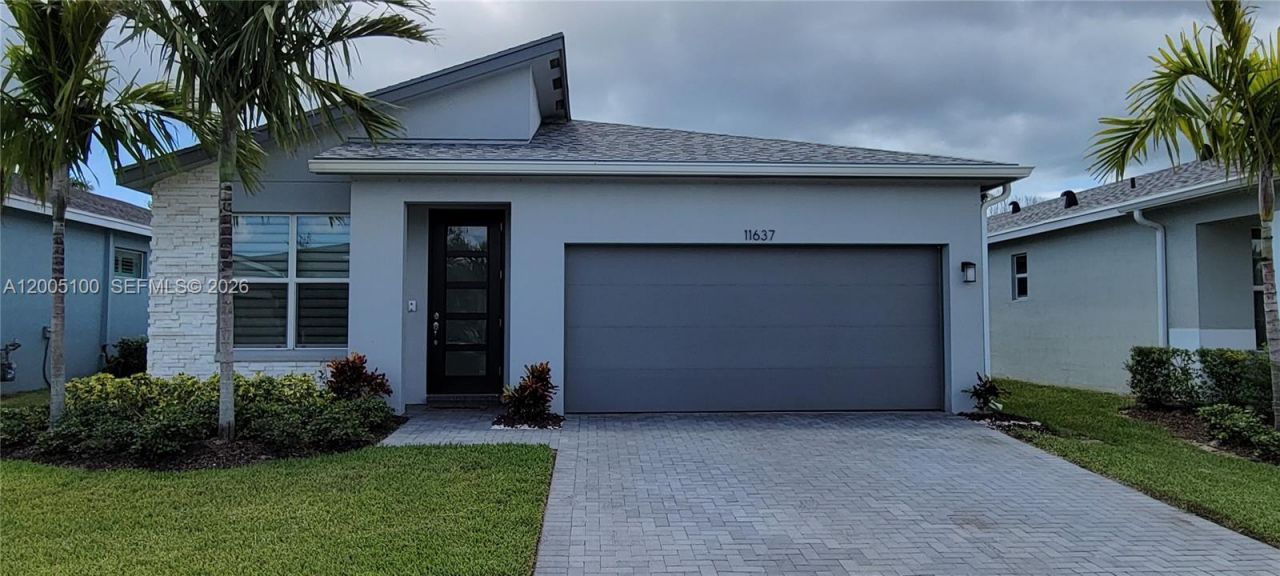 11637 SW Lyra Dr, Unit NA, Port Saint Lucie, FL 34987 Photo