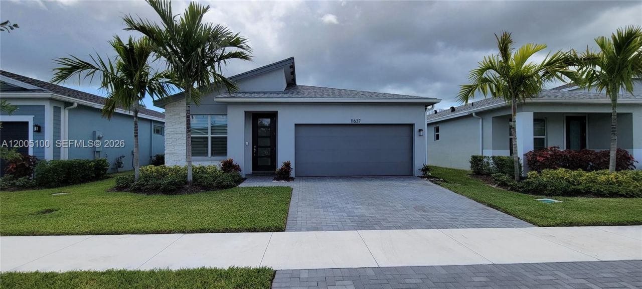 11637 SW Lyra Dr, Unit NA, Port Saint Lucie, FL 34987 Photo