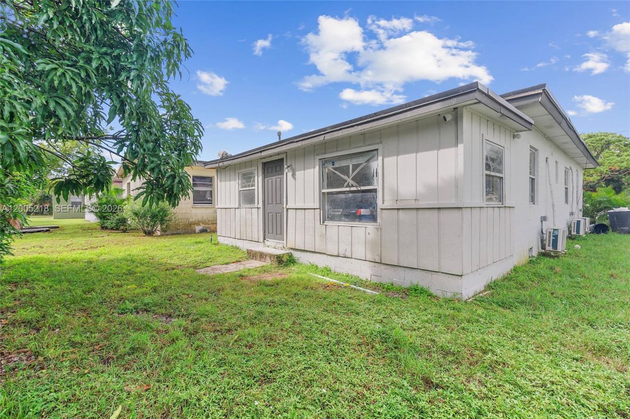 1408 N 23rd St, Fort Pierce, FL 34950 Photo