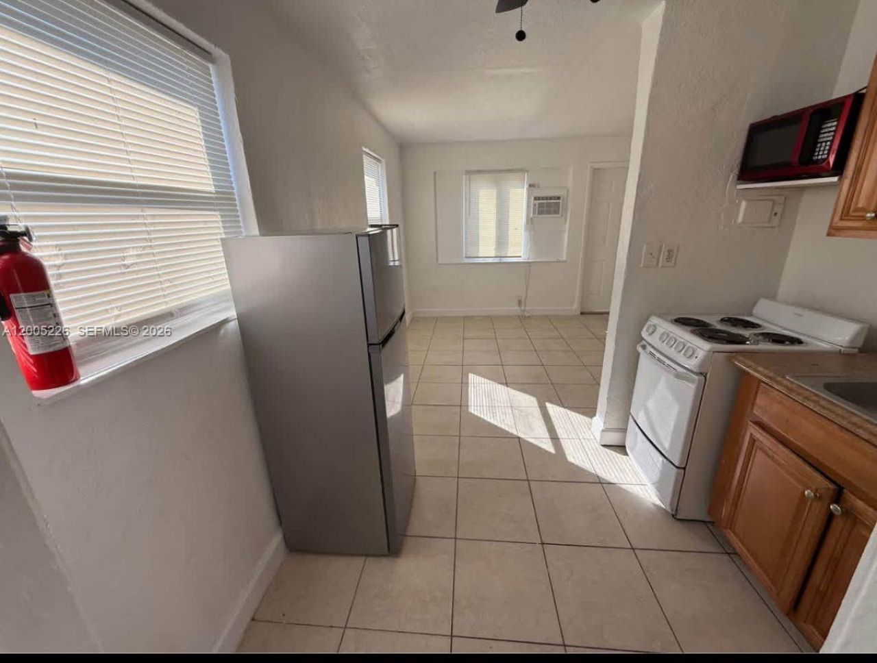 5731 Flagler St , Unit 1, Hollywood, FL 33023 Photo