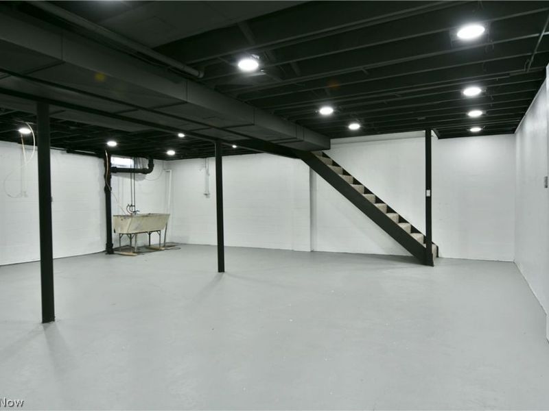 8351 Chesterton Drive, Youngstown, OH 44514 Photo 23