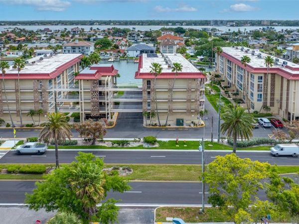 121 ISLAND WAY , Unit 323, CLEARWATER BEACH, FL 33767