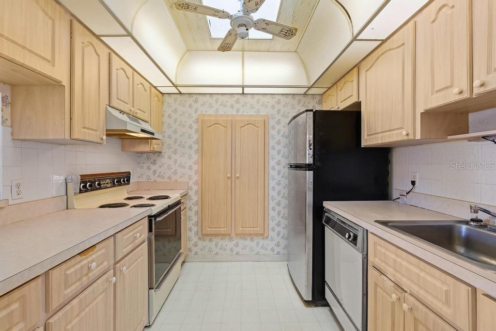33 Sandra Circle, New Smyrna Beach, FL 32168 Photo
